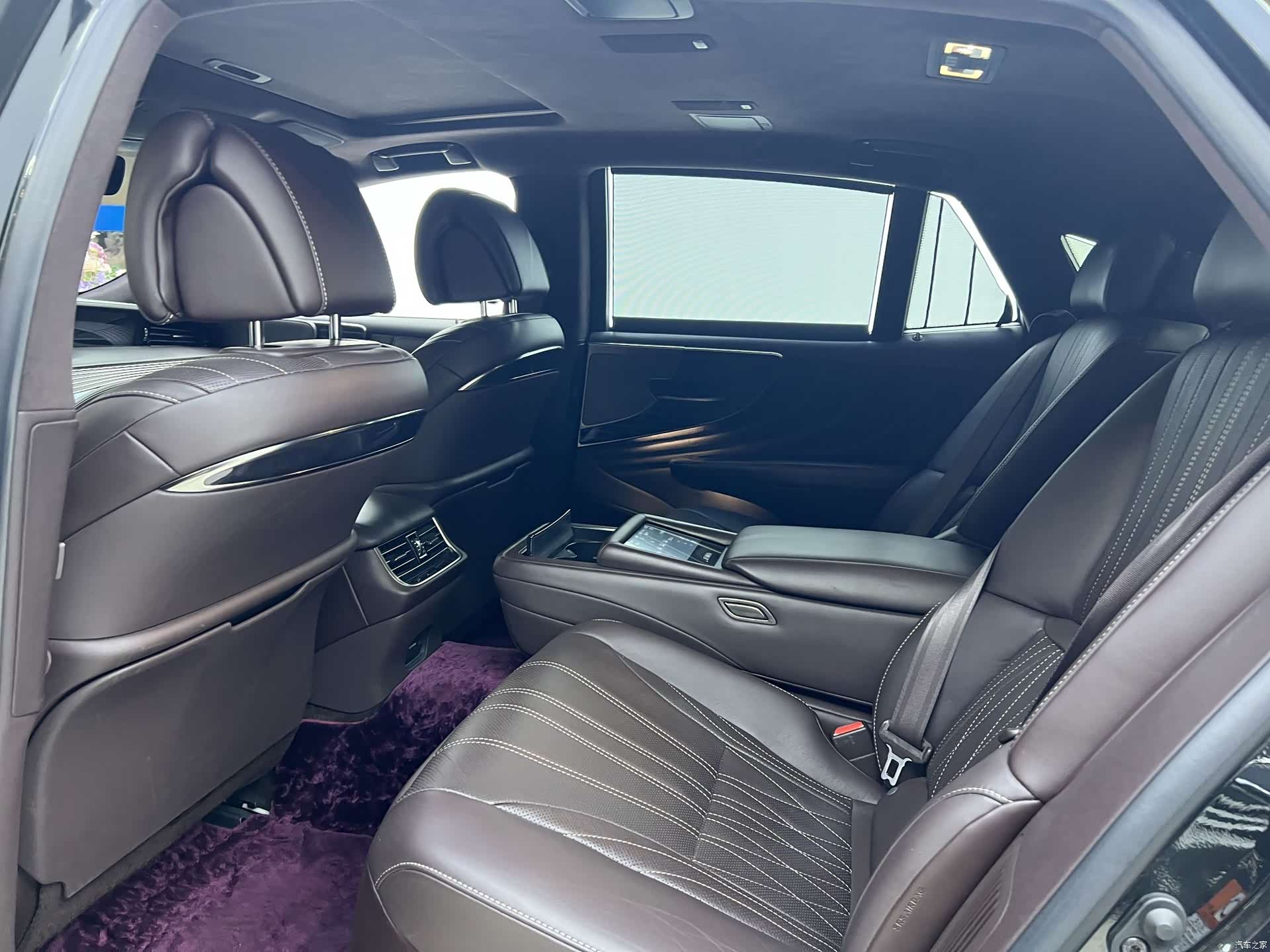 Lexus LS, 2020 8