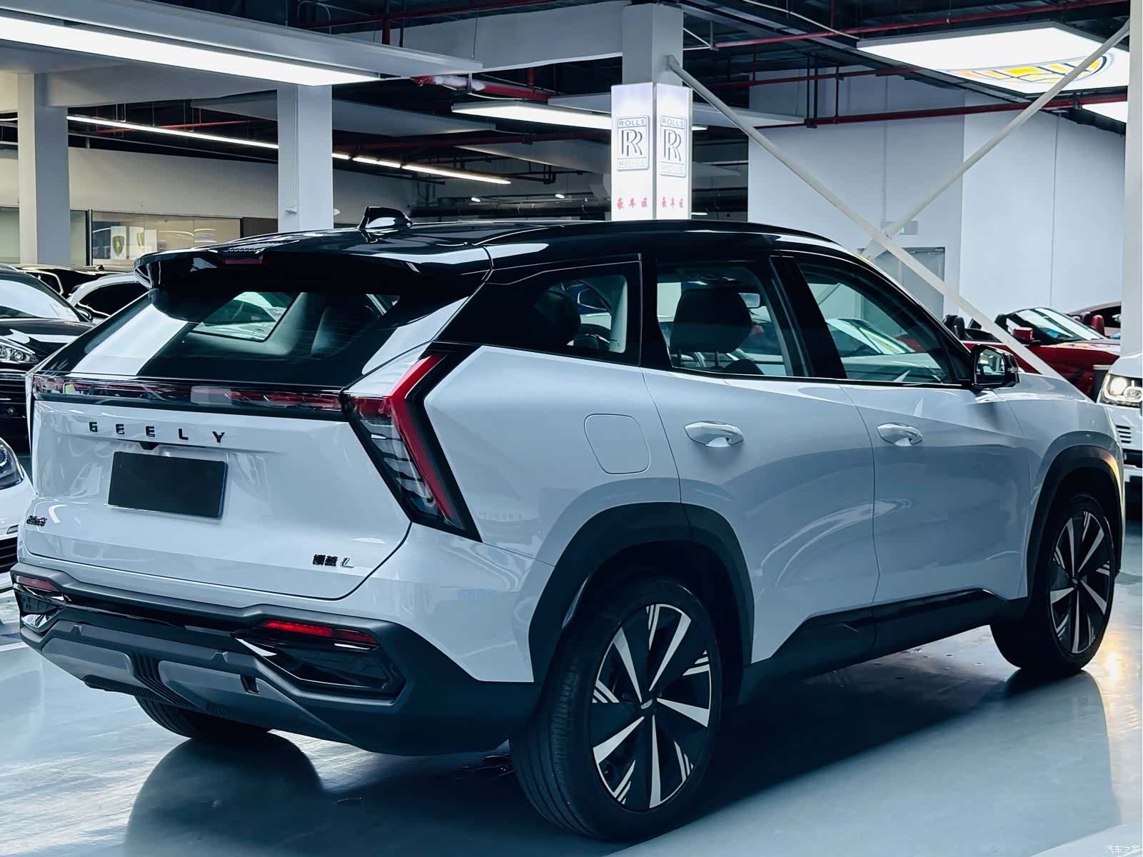Geely Boyue, 2025 15