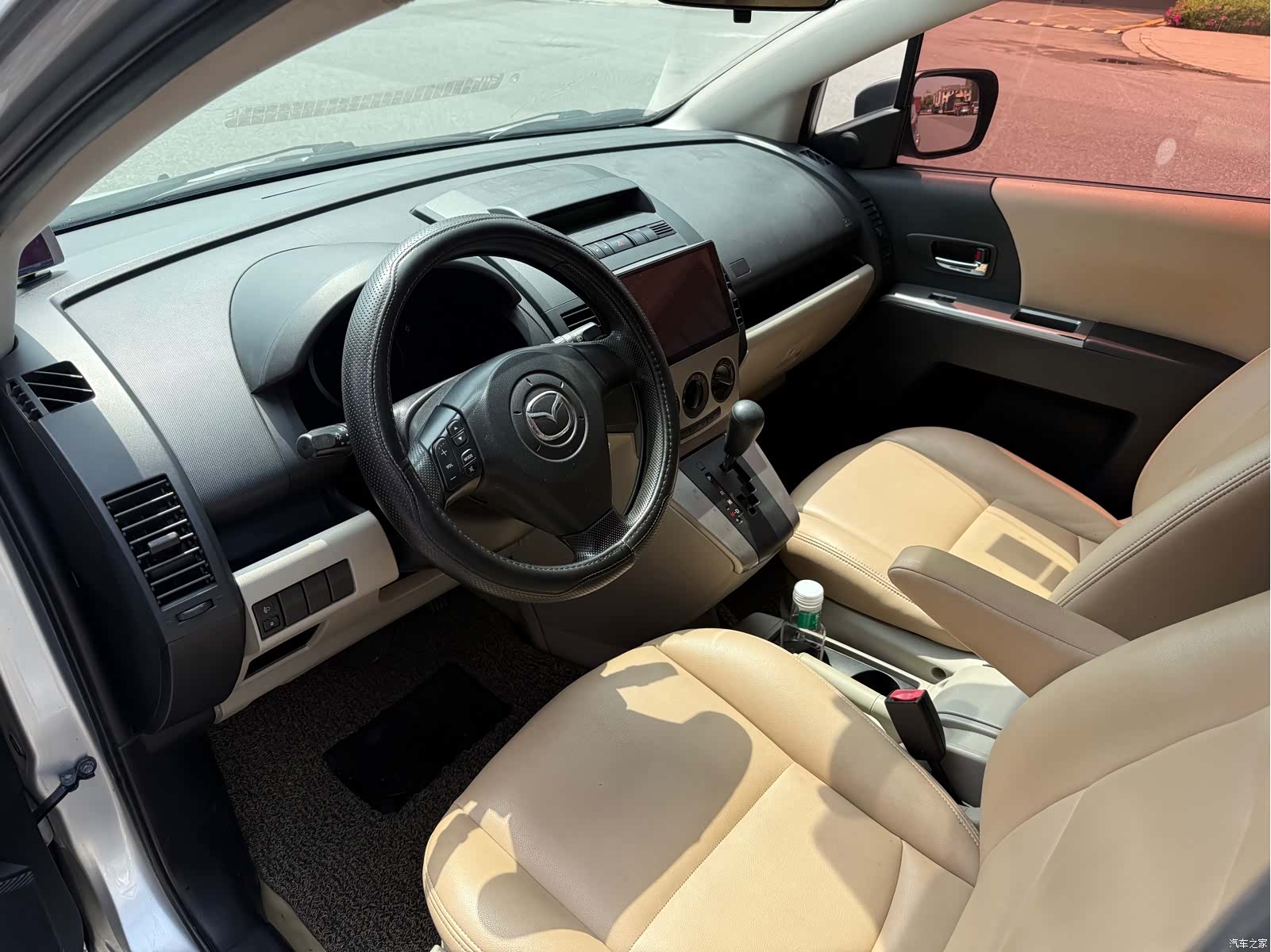 Mazda 5, 2009 4