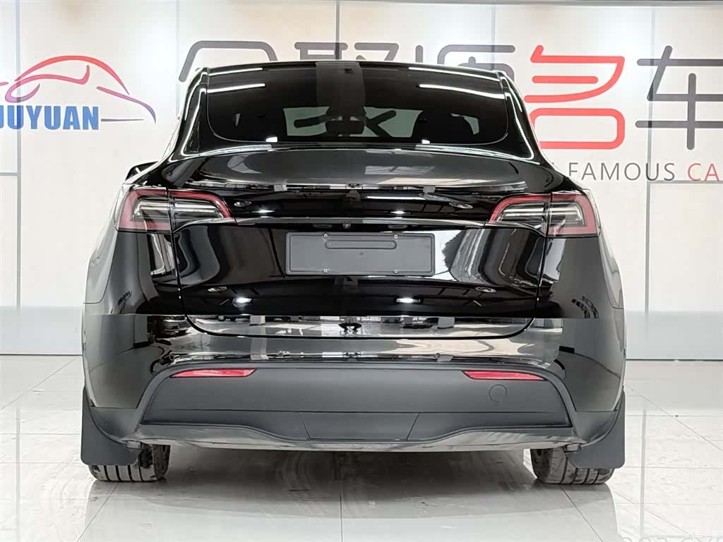 Tesla Model Y, 2023 все фото