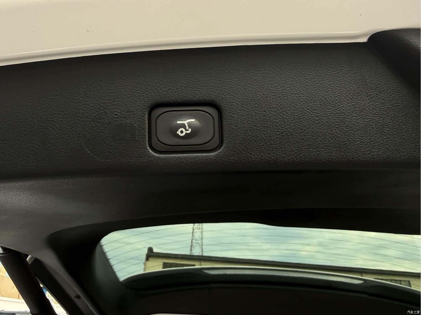 Ford Edge, 2022 25