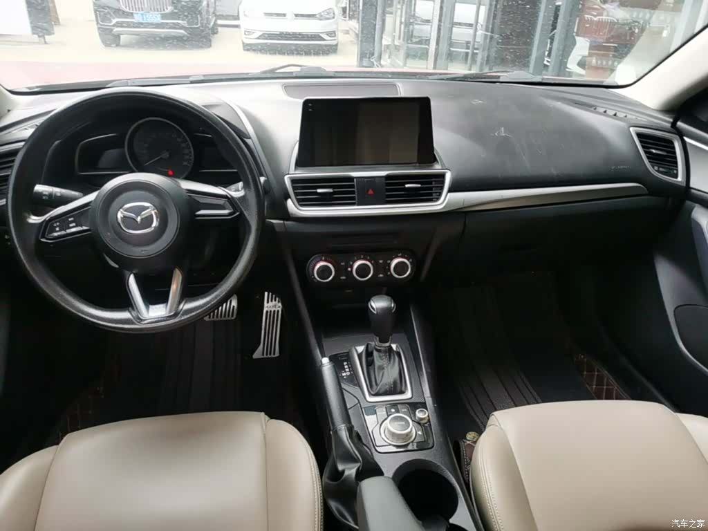 Mazda Mazda3, 2019 10