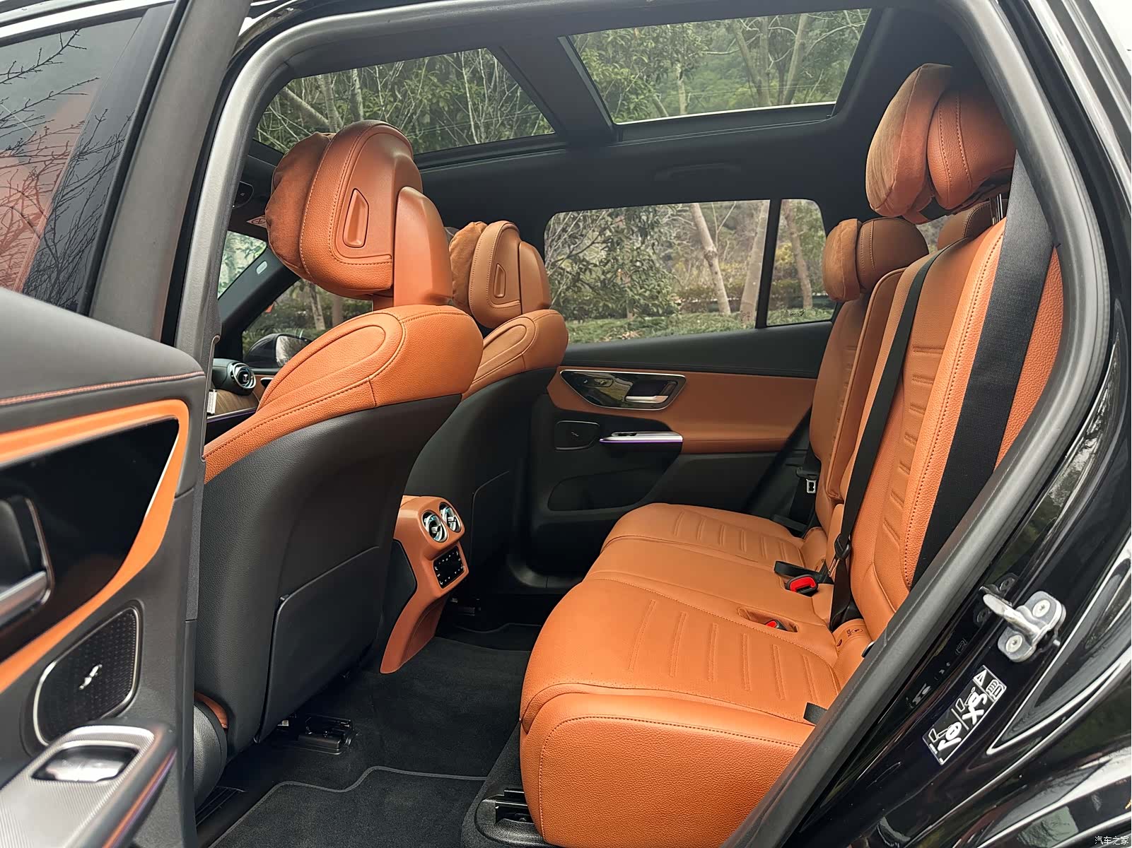 Mercedes-Benz GLC, 2024 10