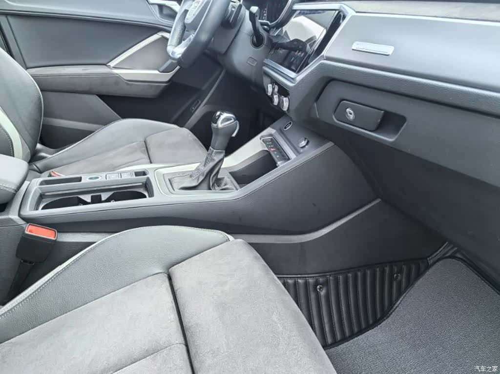 Audi Q3, 2023 15