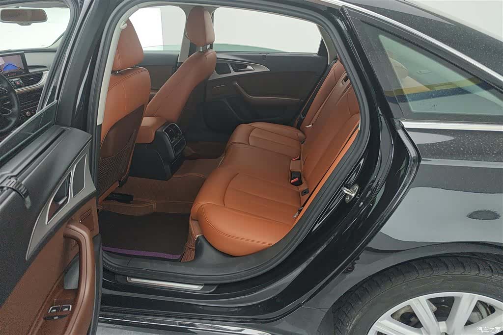 Audi A6L, 2018 11