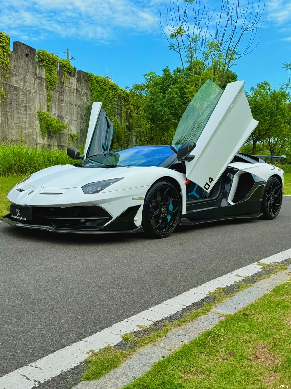 Lamborghini Aventador, 2012 3