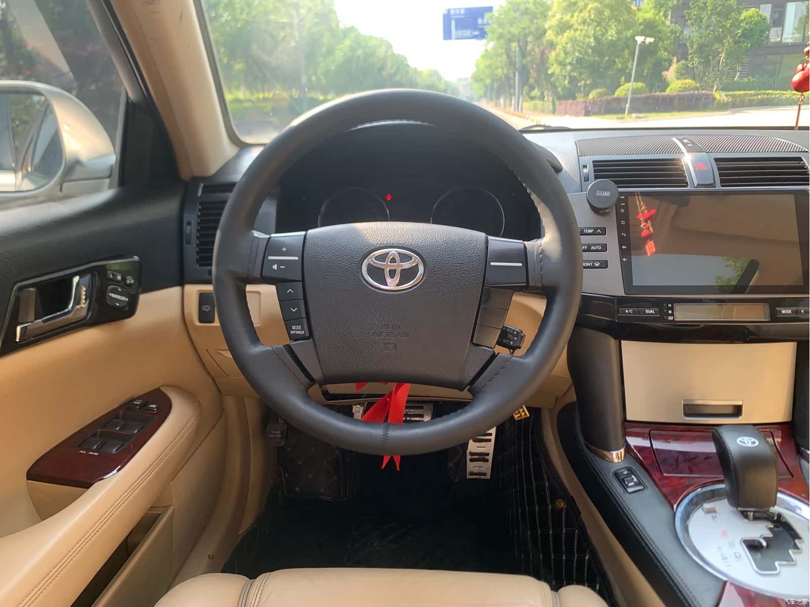 Toyota 2.5S, 2010 13