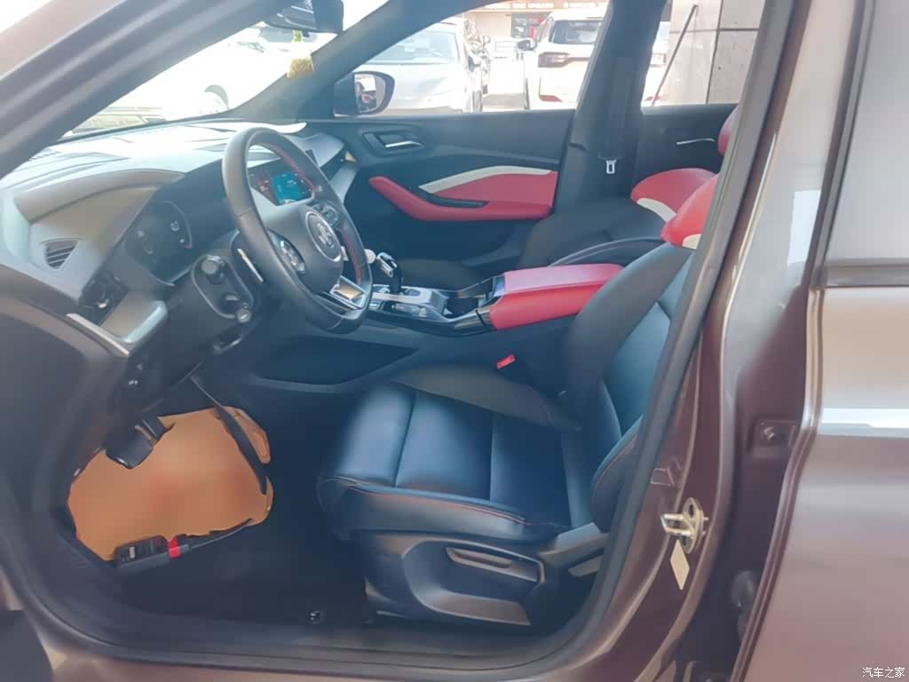 MG MG5, 2021 15
