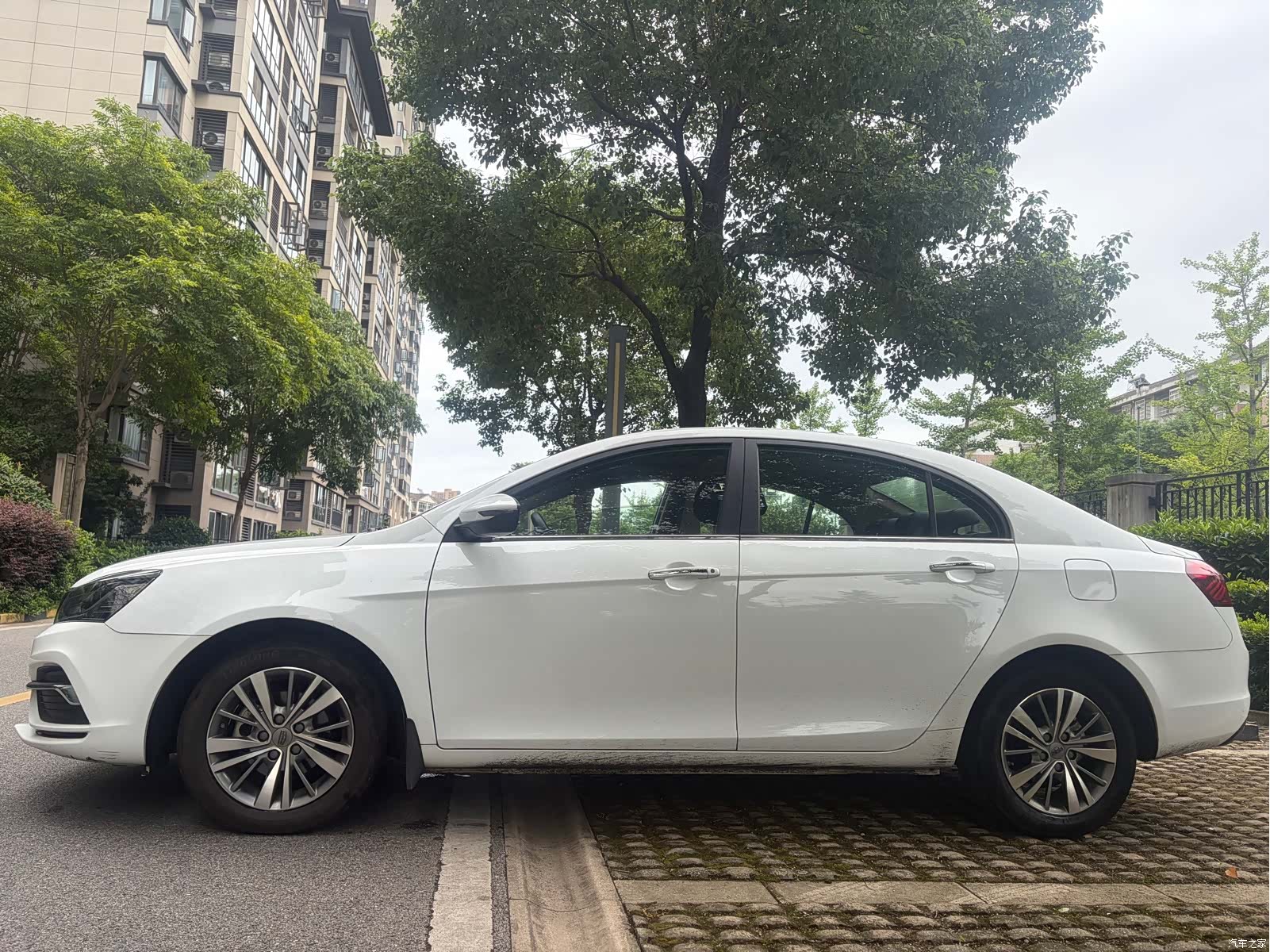 Geely Emgrand, 2018 4