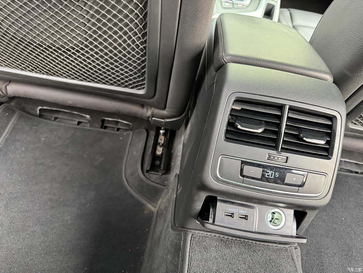 Audi A4L, 2019 15