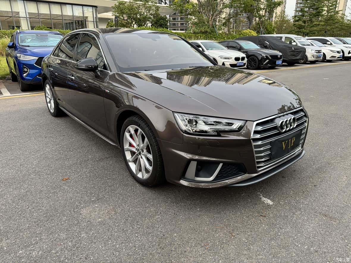 Audi A4L, 2019 3