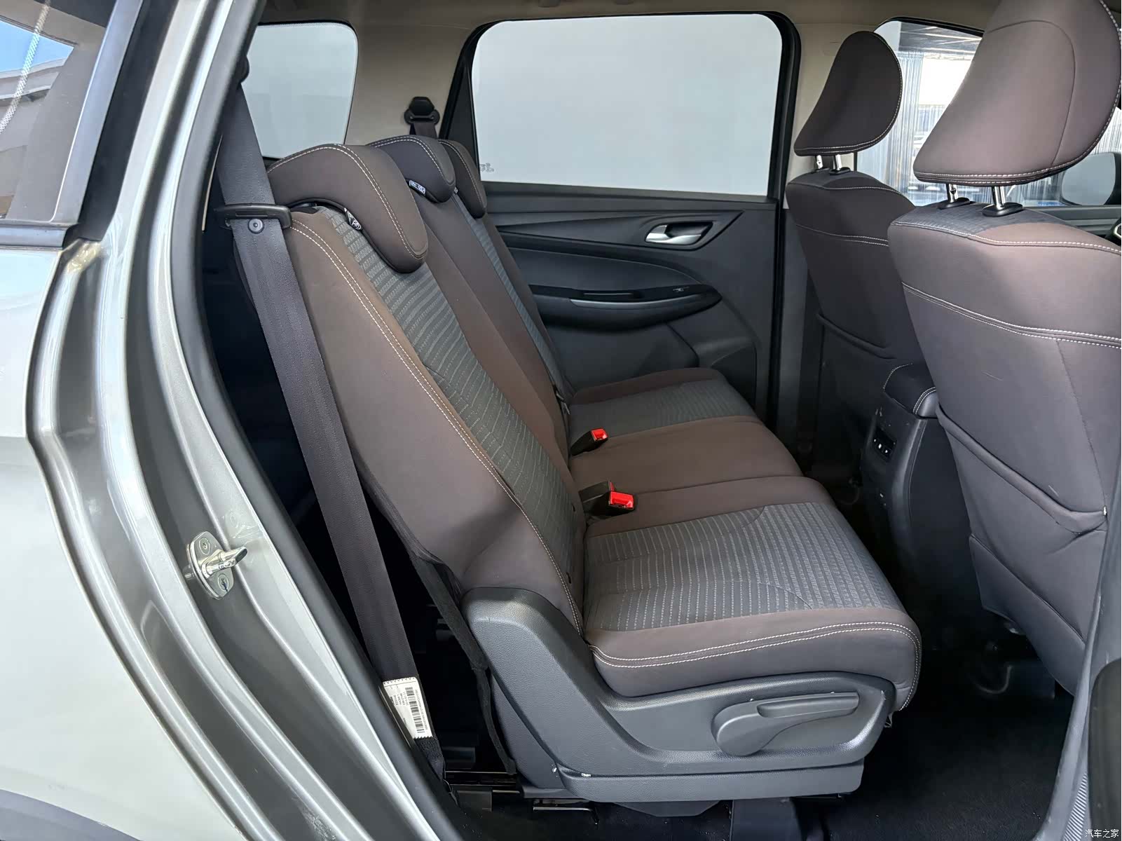 Wuling 730, 2019 10