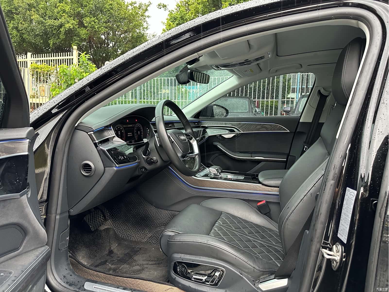Audi A8L, 2022 4