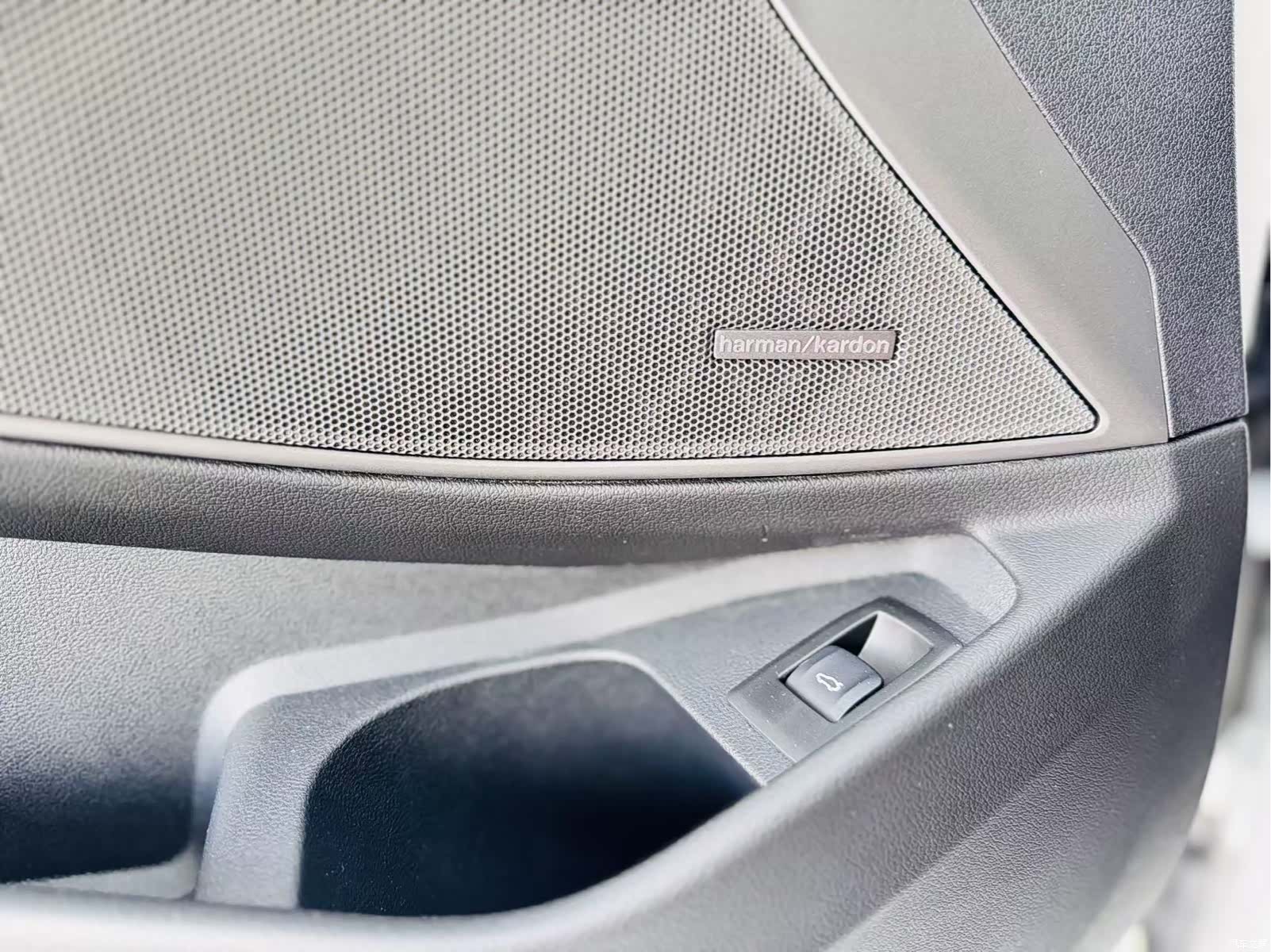 BMW 3 Series, 2025 9