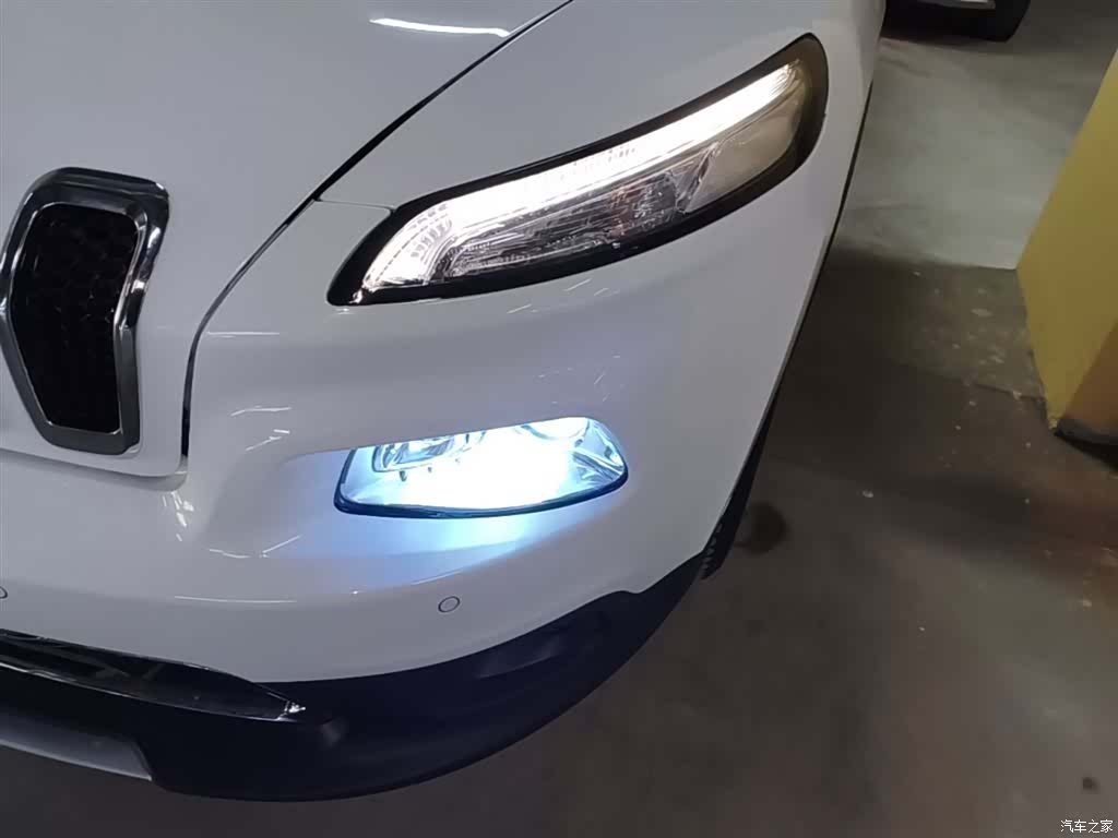 Jeep Cherokee, 2016 24