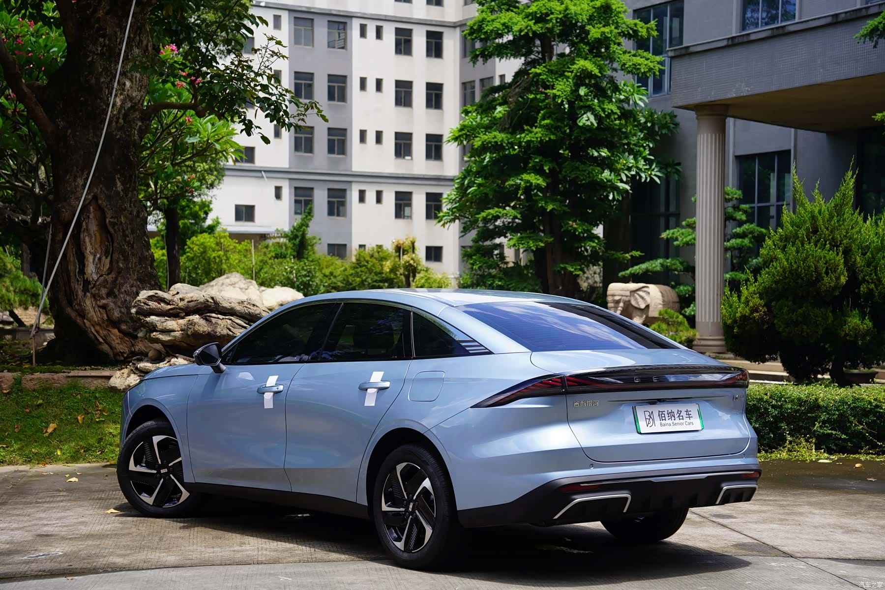 Geely Galaxy L6, 2025 3