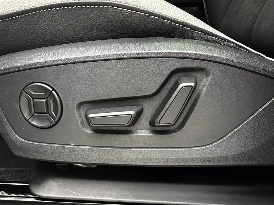 Audi Q3 2022, фото 23
