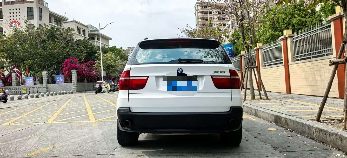 BMW X5, 2009 9