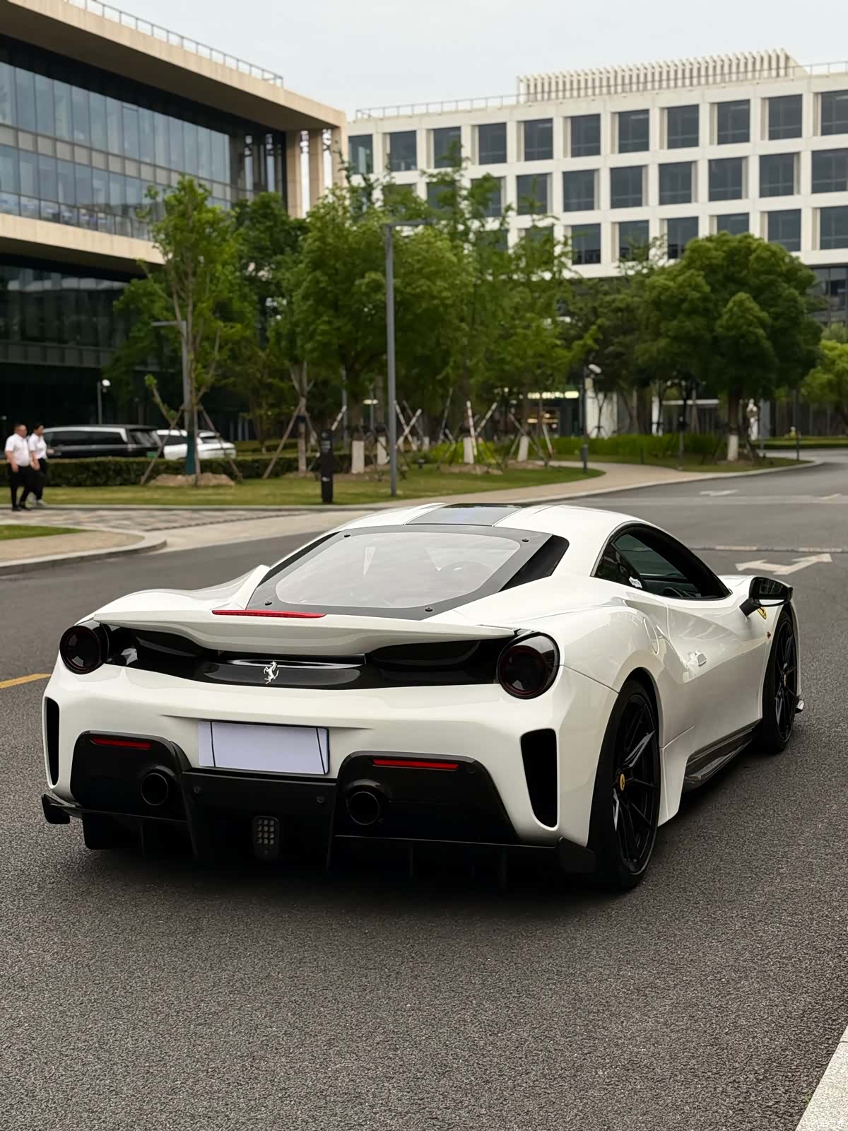 Ferrari 488, 2016 все фото