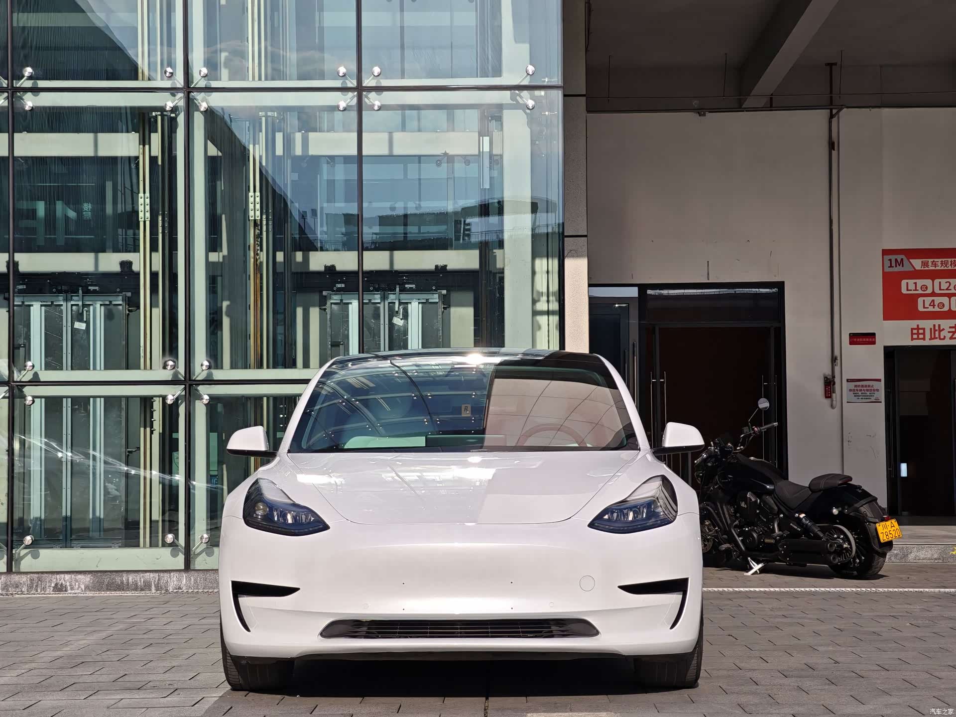 Tesla Model 3, 2021 все фото