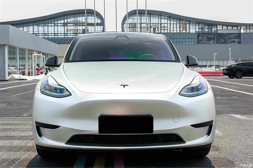 Tesla Model Y, 2024 2