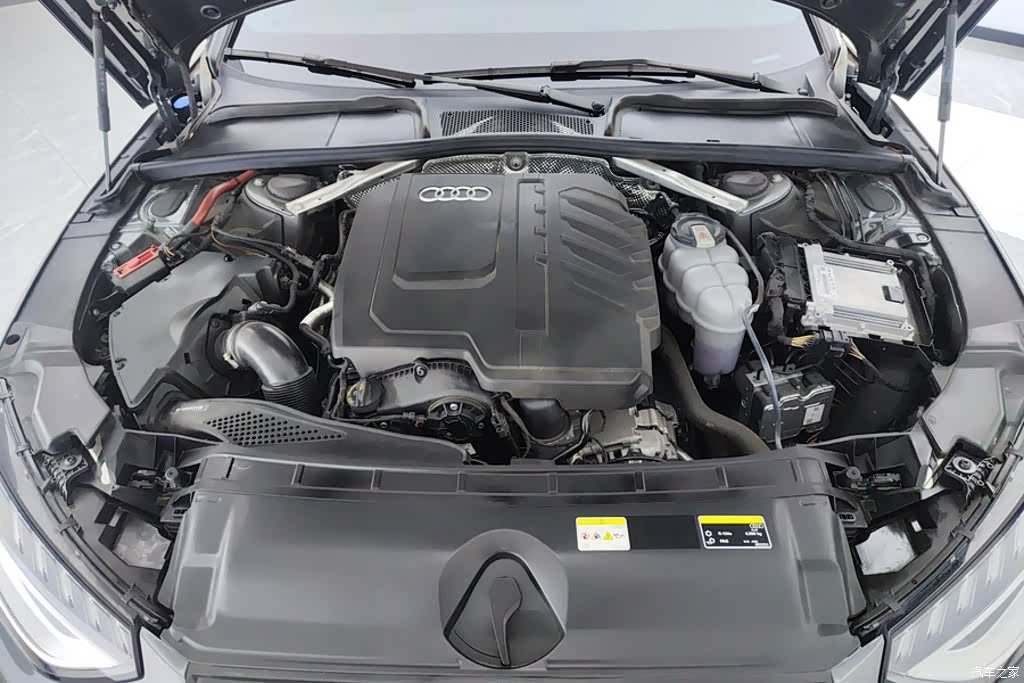 Audi A4L, 2024 10