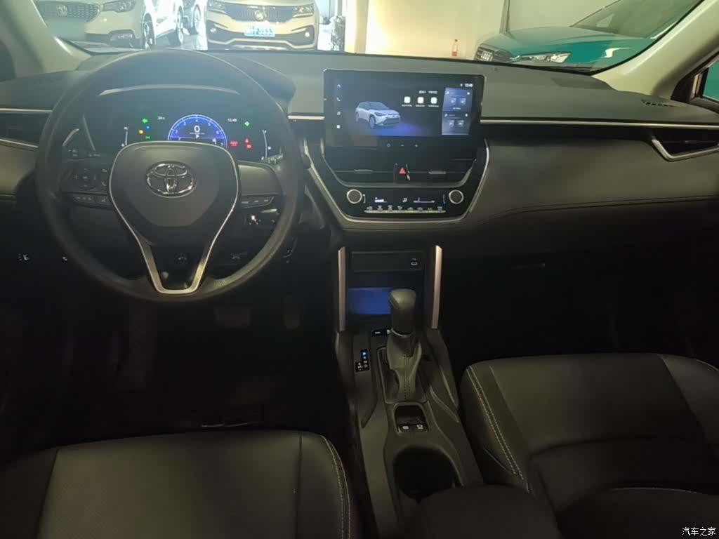 Toyota Frontlander, 2025 6