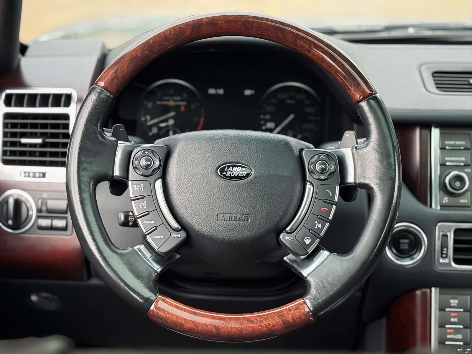 Land Rover Range Rover, 2012 7