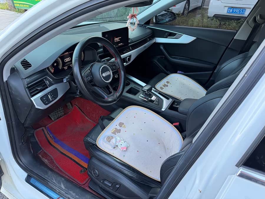 Audi A4L 2022, фото 4