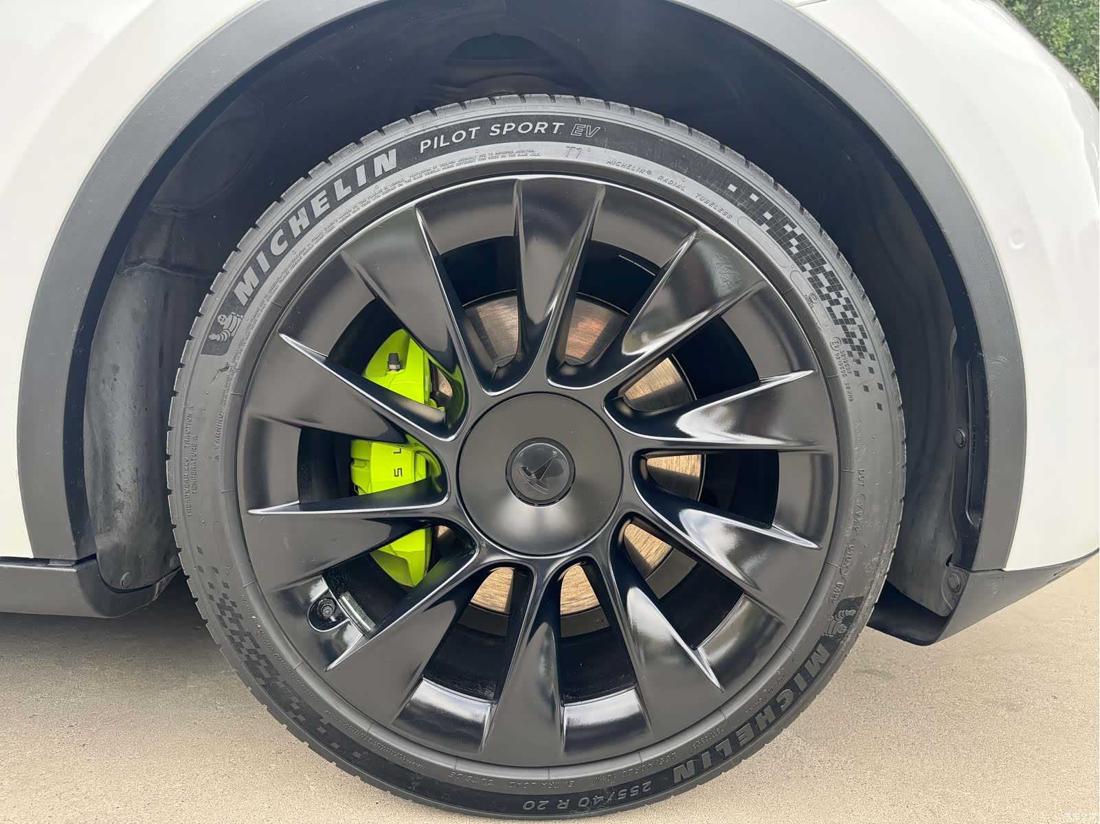 Tesla Model Y, 2022 9