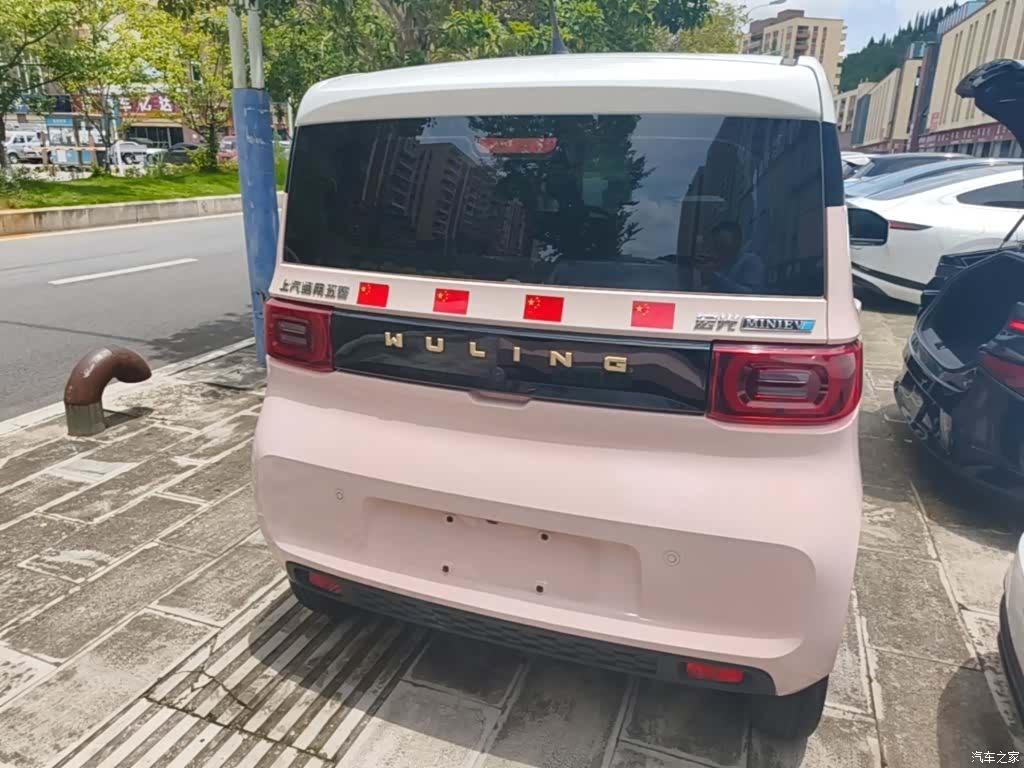 Wuling MINIEV, 2021 6