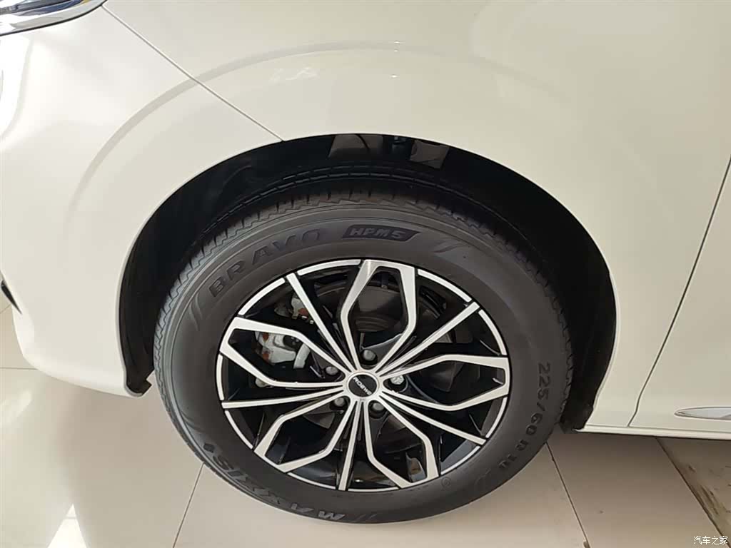 Roewe iMAX8, 2025 23