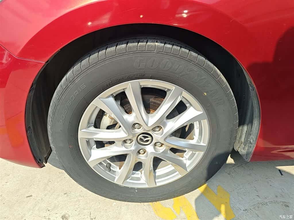Mazda Mazda3, 2014 23