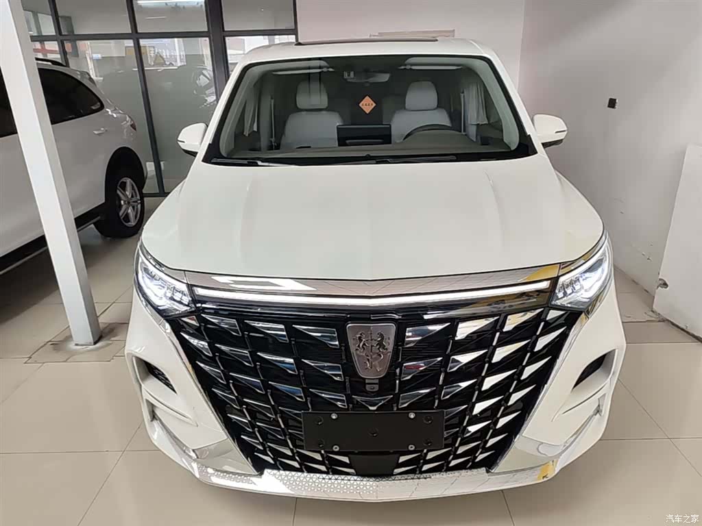 Roewe iMAX8, 2025 3