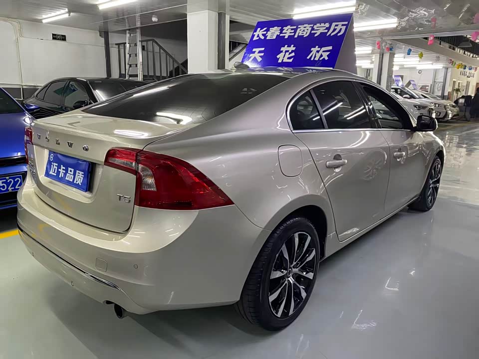 Volvo S60