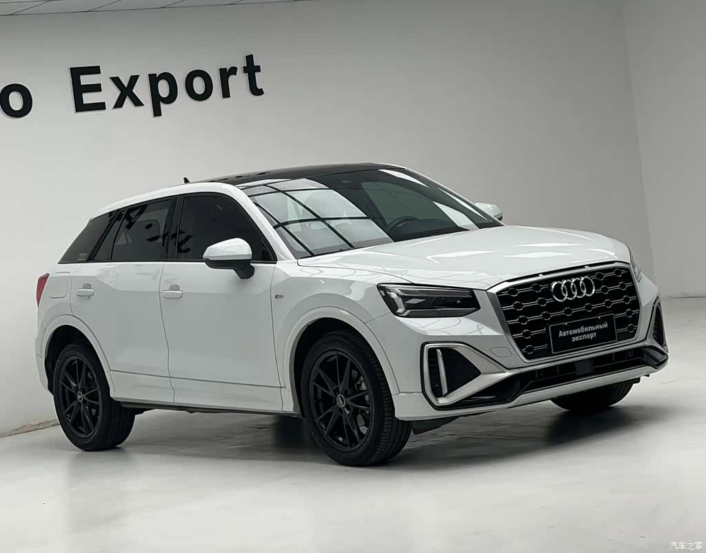 Audi Q2L, 2022 3