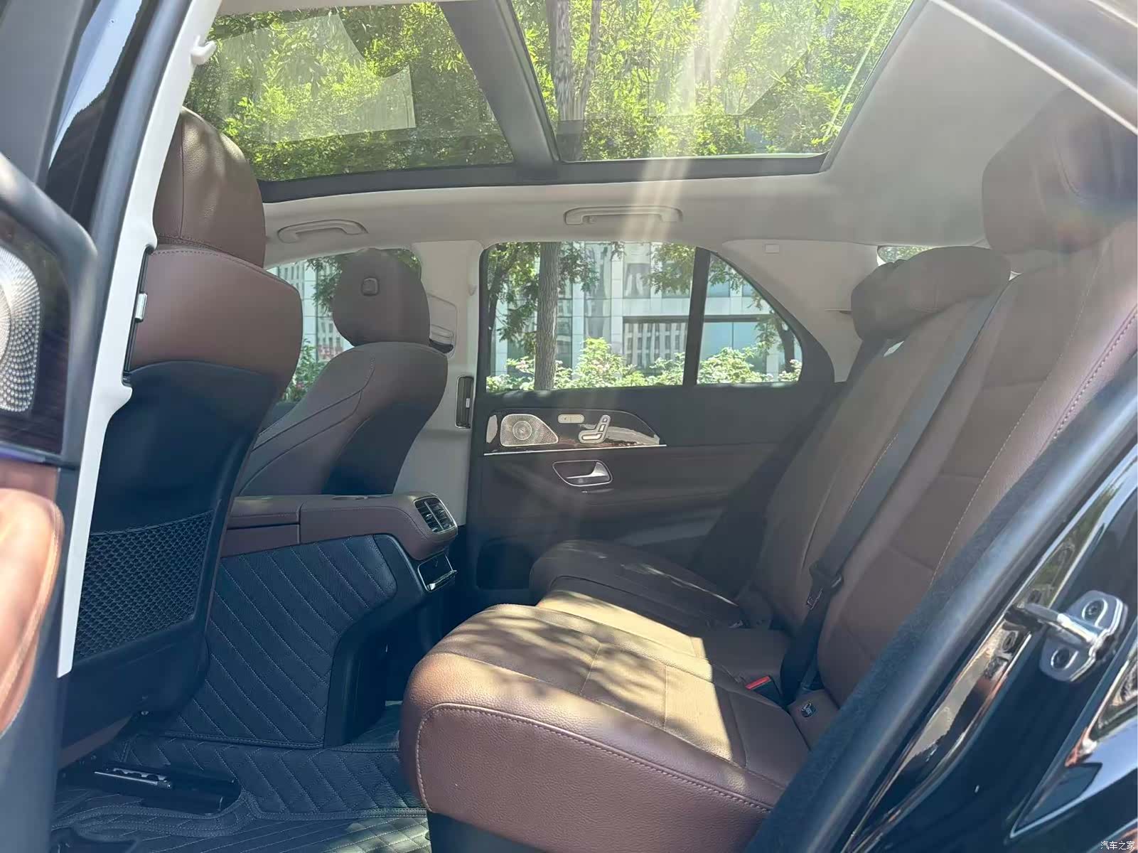 Mercedes-Benz GLE, 2024 12