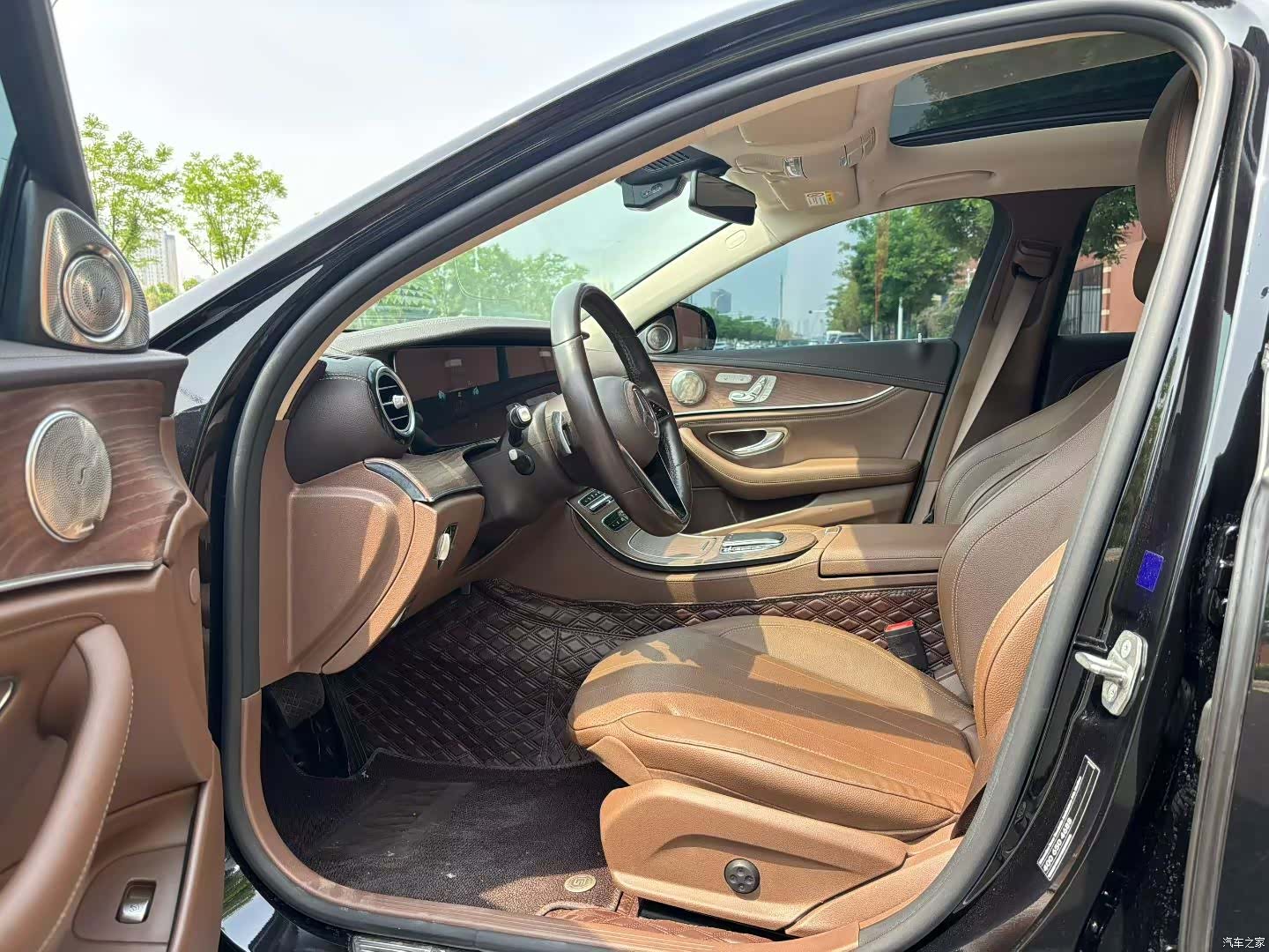 Mercedes-Benz E-Class, 2021 4