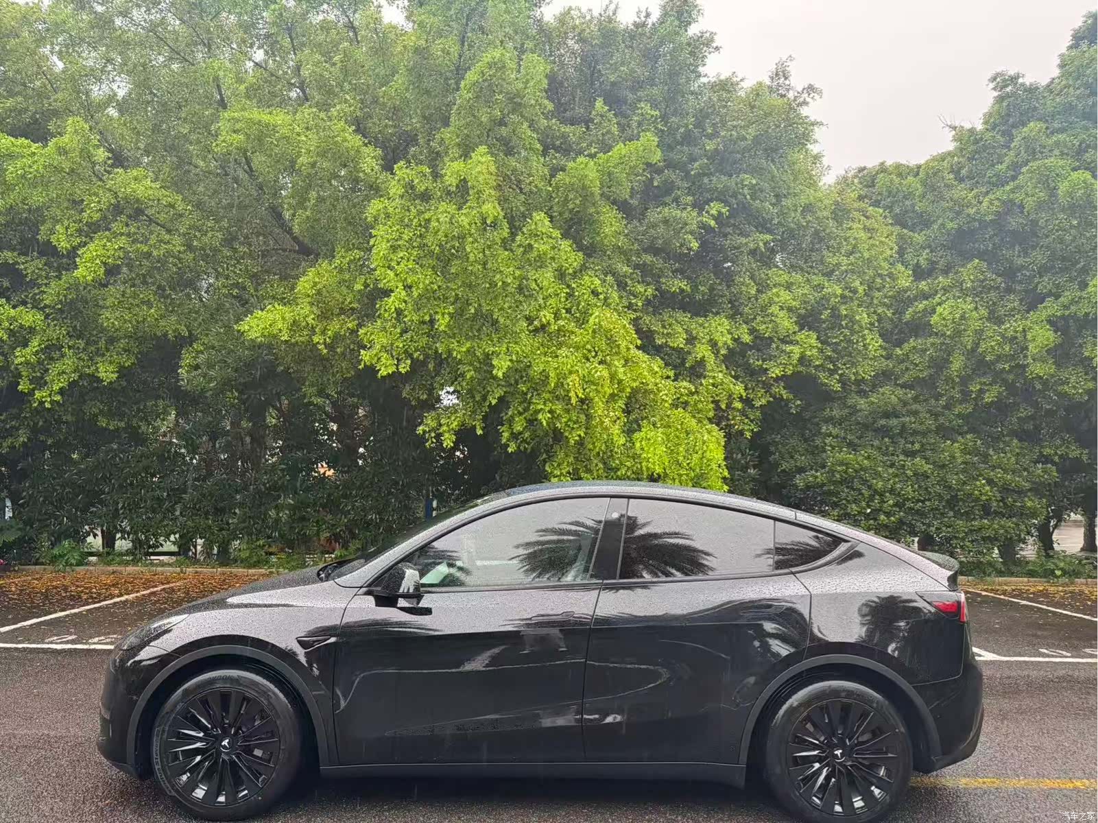Tesla Model Y, 2021 14