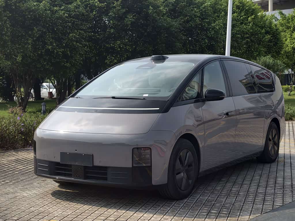 Li Auto MEGA