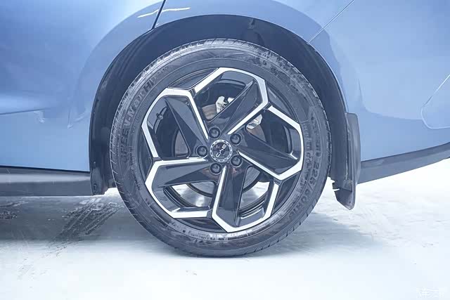 BYD Seal, 2024 19