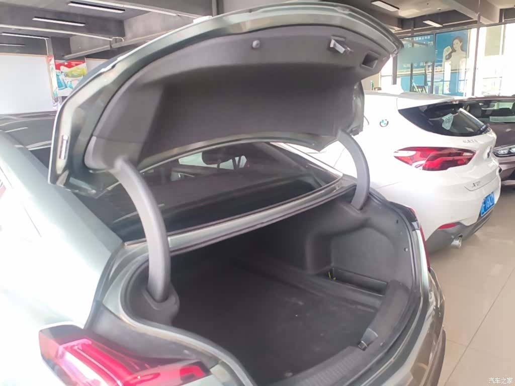 Cadillac CT5, 2023 19