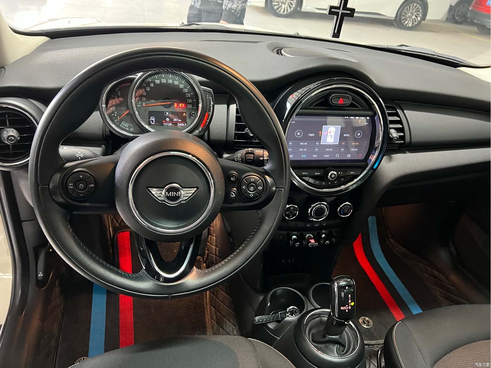 Mini ONE, 2018 9