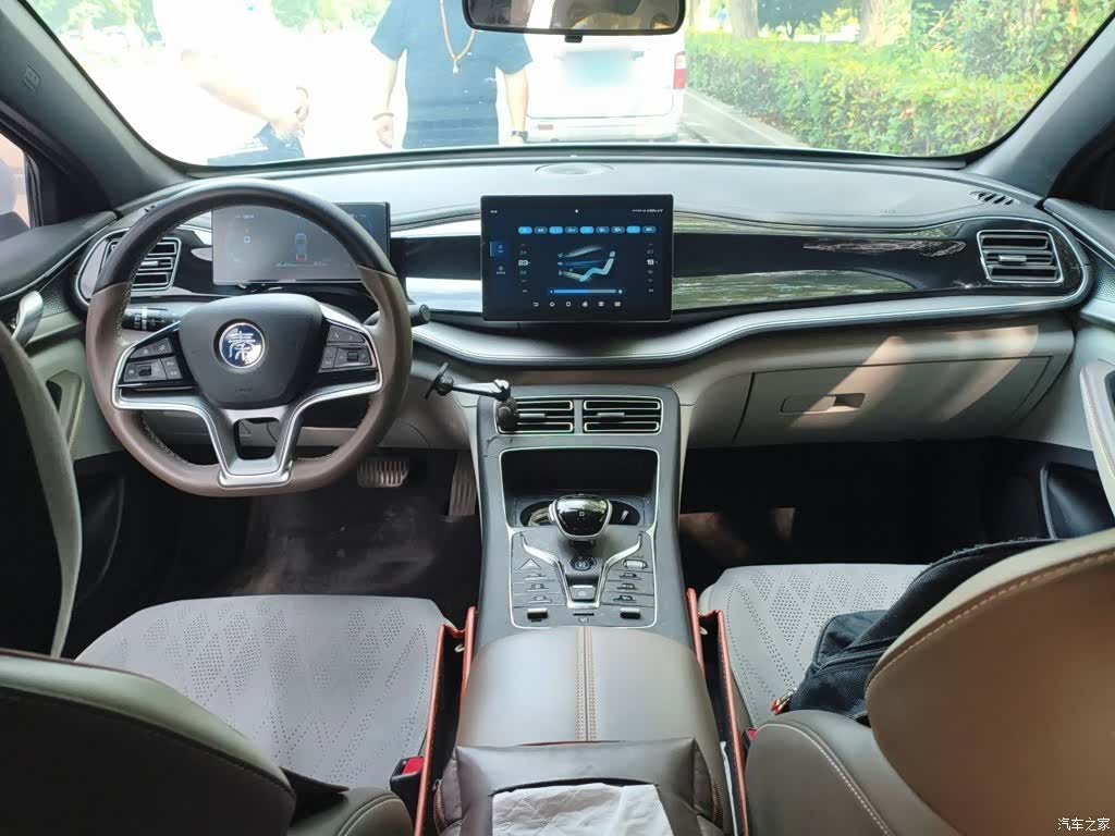 BYD Qin, 2024 13