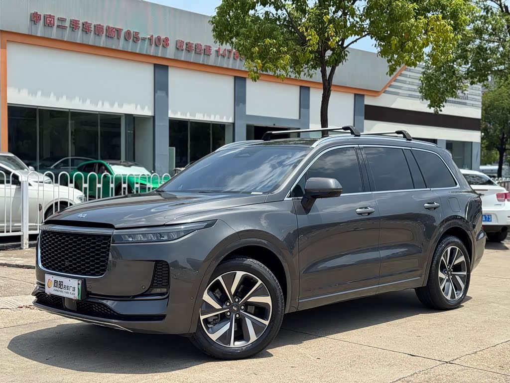 Li Auto ONE