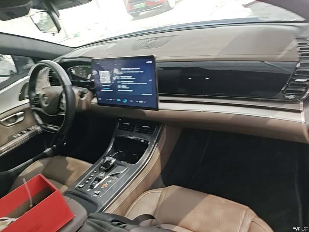 BYD Han, 2021 10
