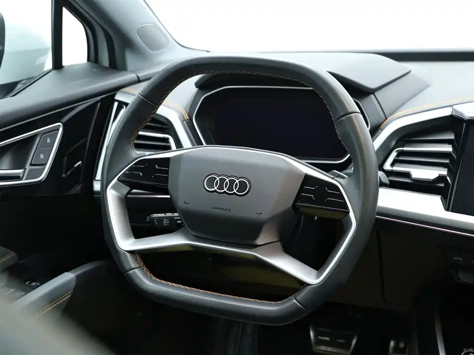 Audi Q4