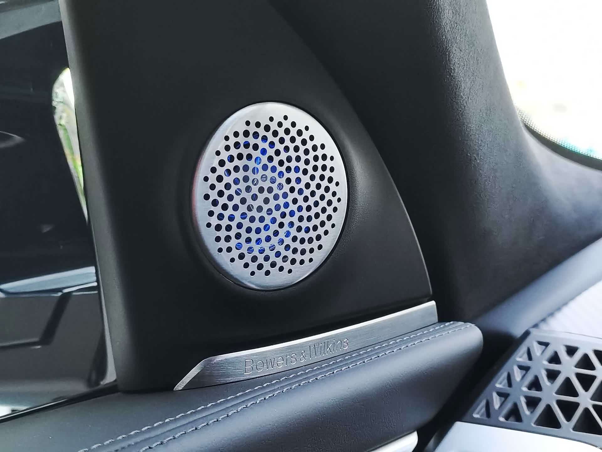 BMW XM, 2025 21