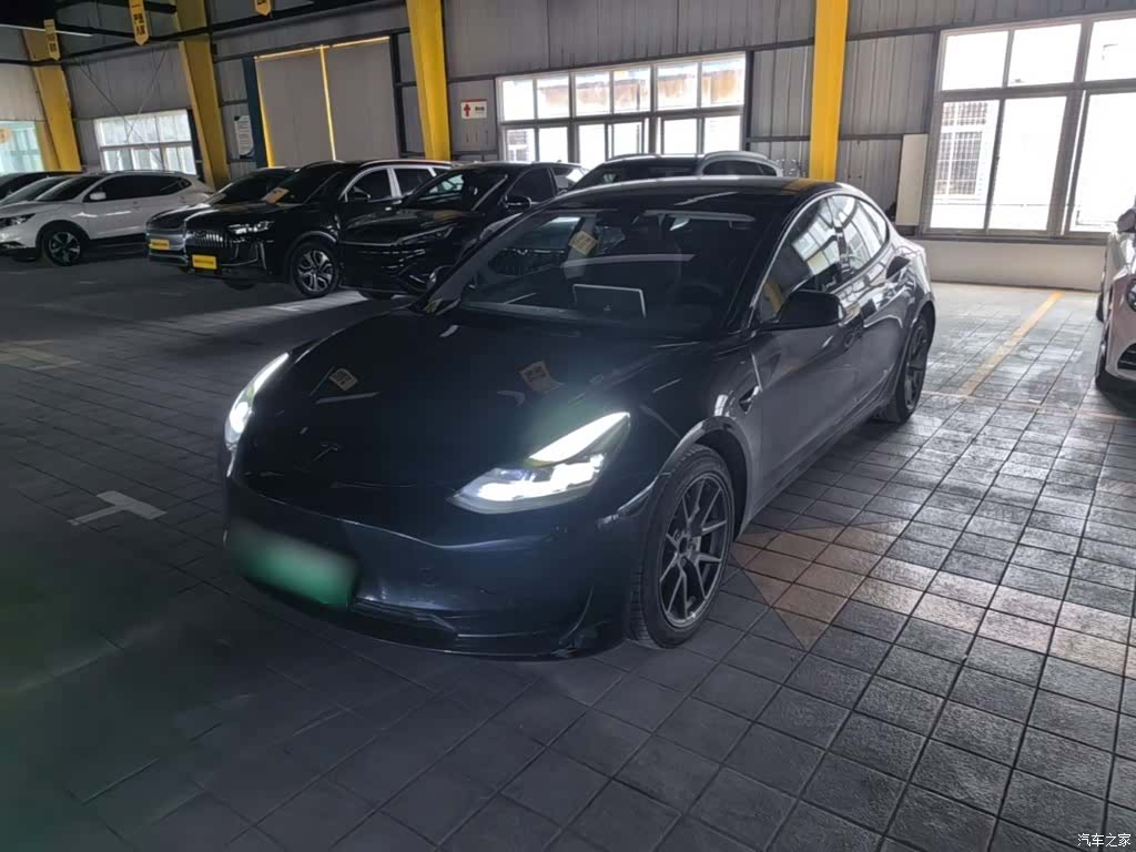 Tesla Model 3, 2022 2