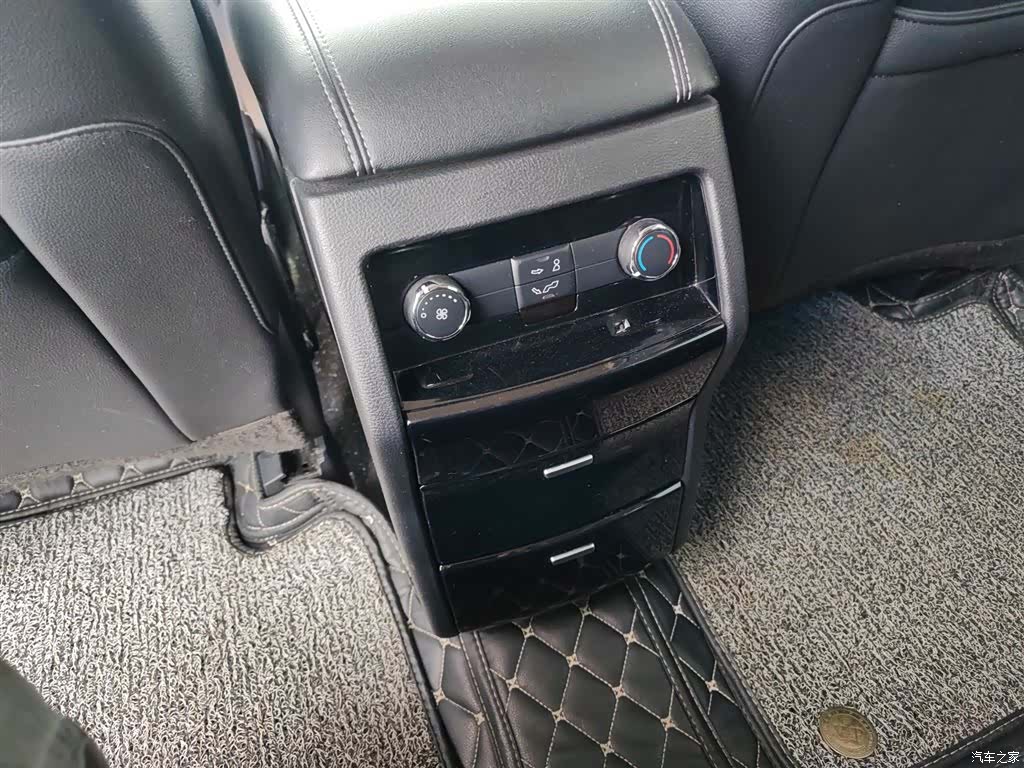 Ford Edge, 2015 15
